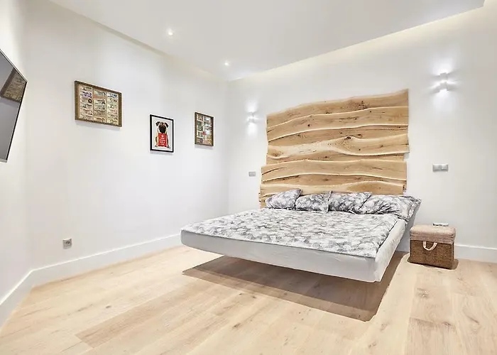 Blue Door Apartment